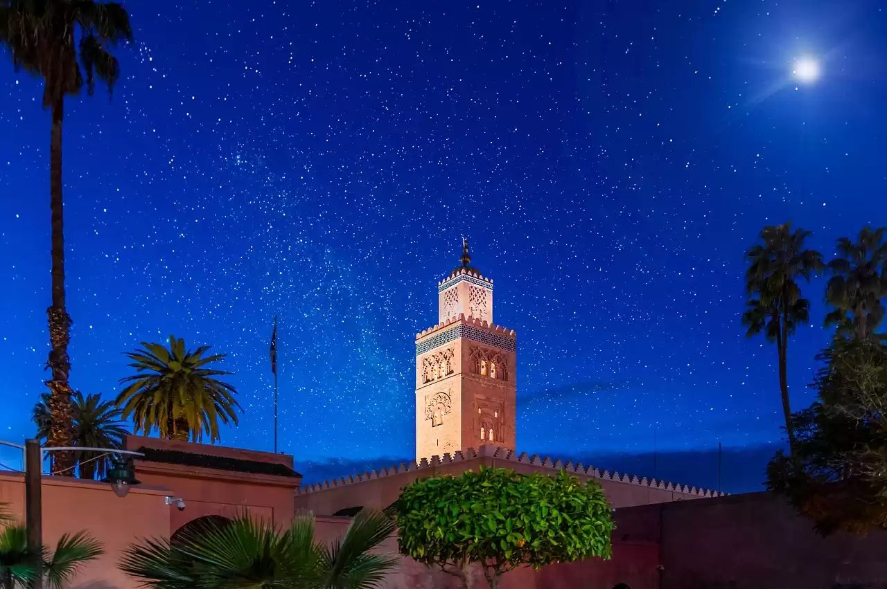  Nuits d'été au Maroc : Terrasses sur les toits et marchés nocturnes