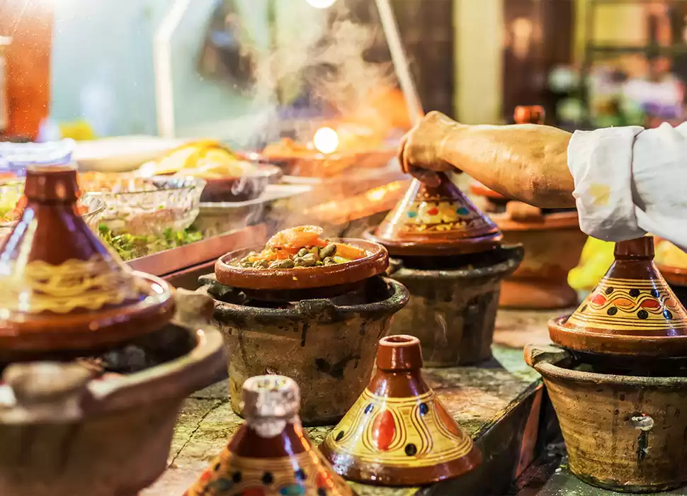 Un voyage culinaire à travers la riche tapisserie de la Gastronomie Marocaine